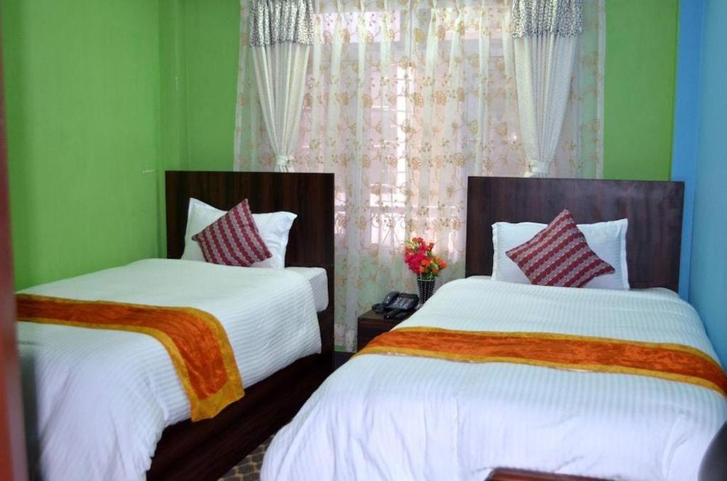 קטמנדו Oyo 492 Hotel Yeti Home מראה חיצוני תמונה