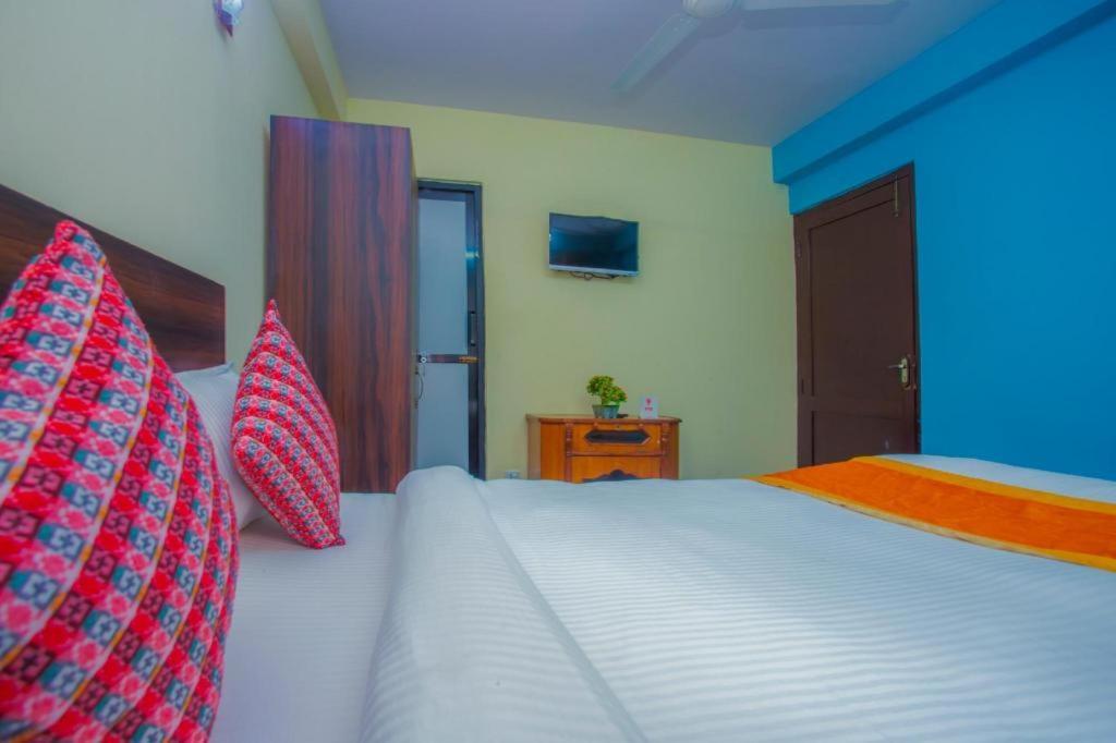 קטמנדו Oyo 492 Hotel Yeti Home מראה חיצוני תמונה