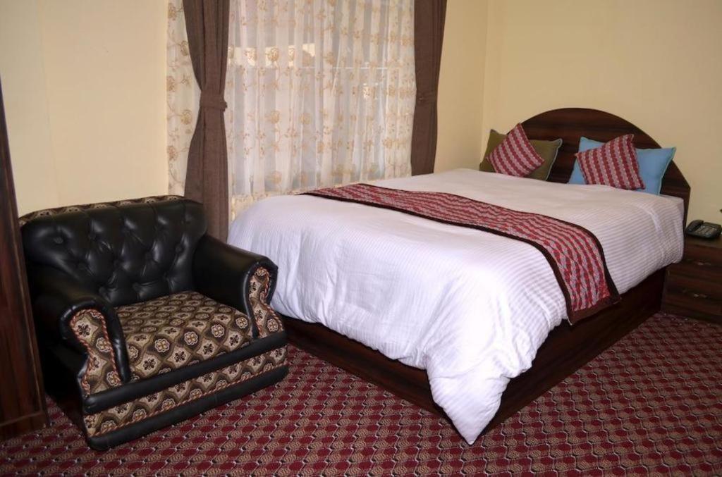 קטמנדו Oyo 492 Hotel Yeti Home מראה חיצוני תמונה