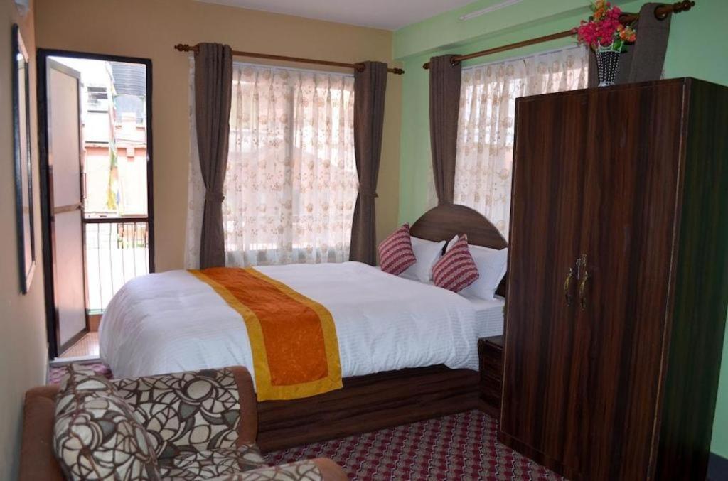 קטמנדו Oyo 492 Hotel Yeti Home מראה חיצוני תמונה