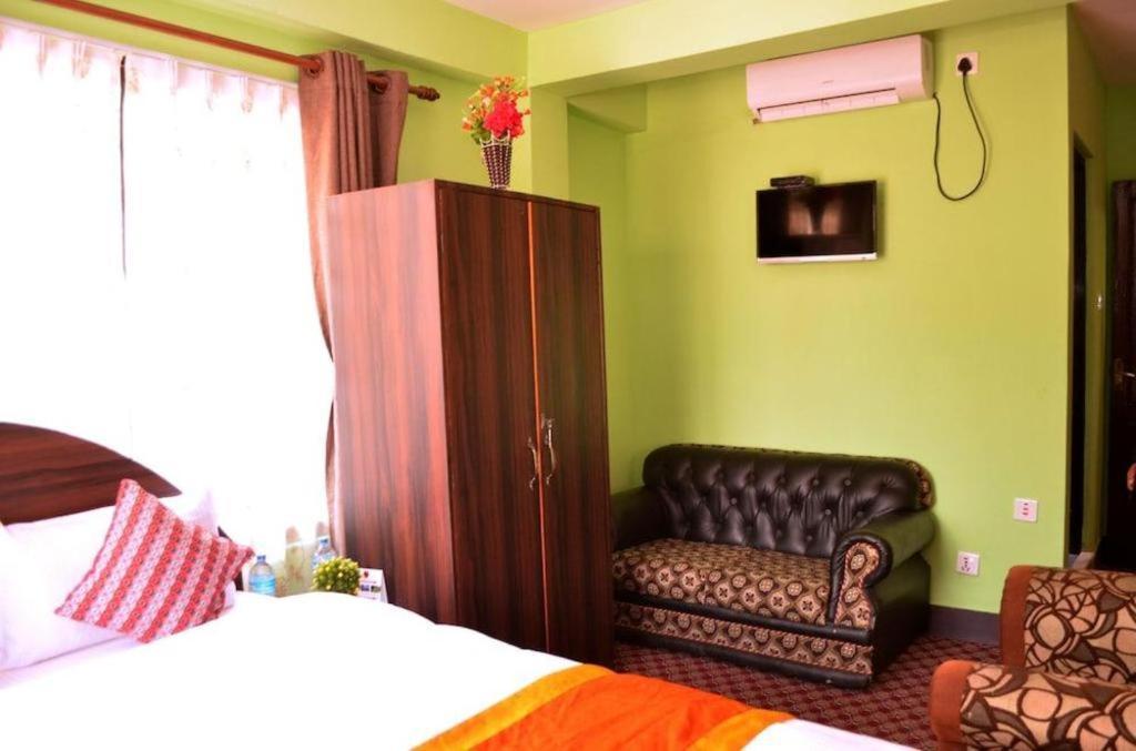 קטמנדו Oyo 492 Hotel Yeti Home מראה חיצוני תמונה