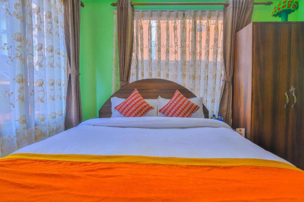 קטמנדו Oyo 492 Hotel Yeti Home מראה חיצוני תמונה
