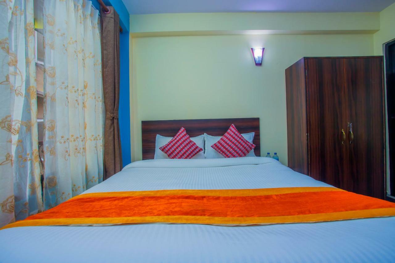 קטמנדו Oyo 492 Hotel Yeti Home מראה חיצוני תמונה