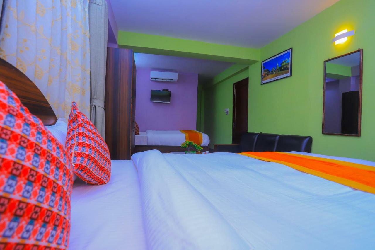 קטמנדו Oyo 492 Hotel Yeti Home מראה חיצוני תמונה
